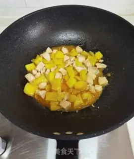 Make Pineapple fried chicken chest step 11