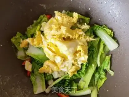 Make Scrambled goose eggs step 7