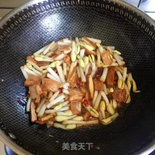 Make Peanut sprouts step 5