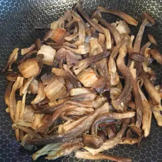Make Scrambled mushrooms step 4