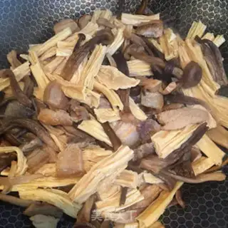 Make Scrambled mushrooms step 6
