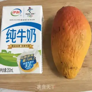 Make Mango milkshake step 0