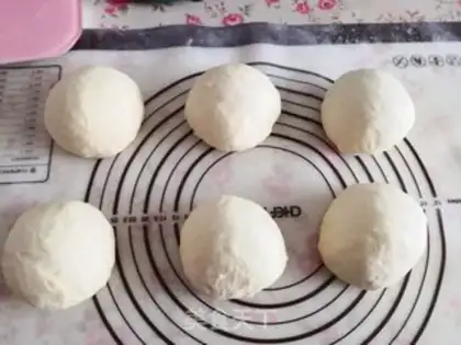 Make Light cream toast step 2