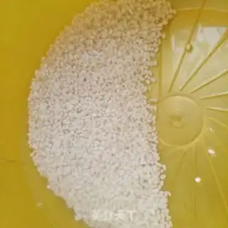 Make Pumpkin date rice congee step 1