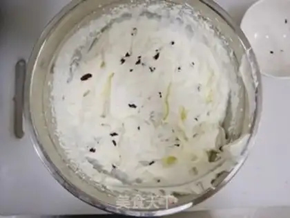 Make Homemade cranberry cream ice cream step 4