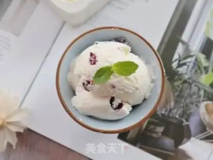 Make Homemade cranberry cream ice cream step 7