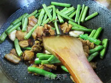 Make Five flowers and four seasons of bean stew step 4