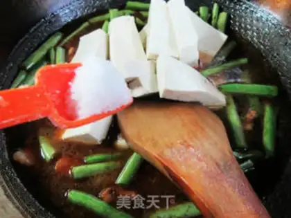Make Five flowers and four seasons of bean stew step 6