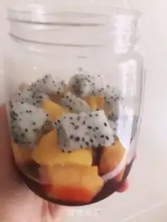 Make Mango milkshake and fruit step 4