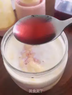 Make Mango milkshake and fruit step 6