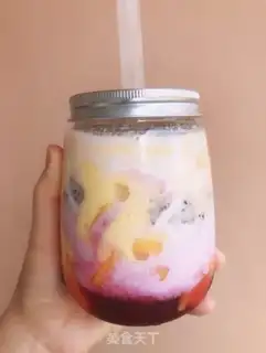 Make Mango milkshake and fruit step 7