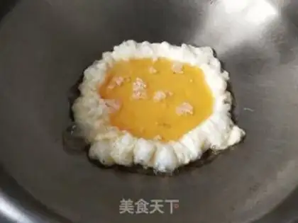 Make Squeeze meat and rice step 1