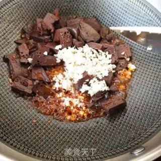 Make Garlic pig blood step 9