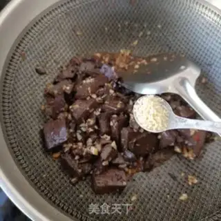 Make Garlic pig blood step 10