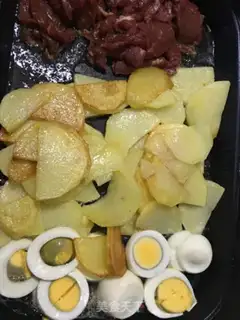 Make Beef potatoes, peppers step 1