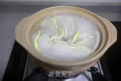 Make Fish pasteball soup step 4