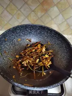 Make Onion noodles step 2