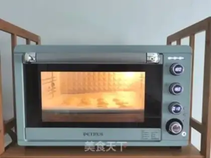 Make No water, no snow cake step 7
