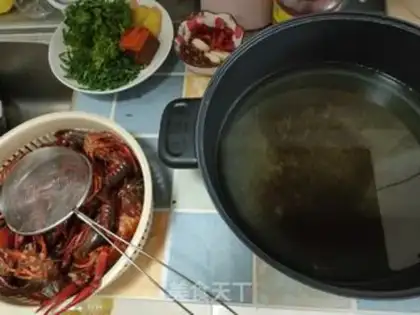 Make Spicy lobster step 6