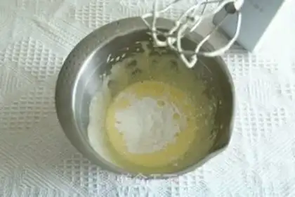 Make No water, no snow cake step 8