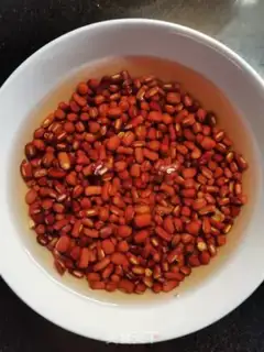Make Two red beans step 0