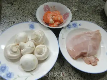 Make Chicken chest mushroom soup step 0