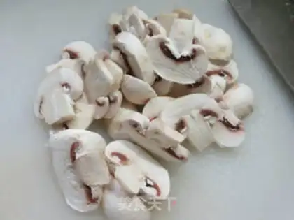 Make Chicken chest mushroom soup step 2
