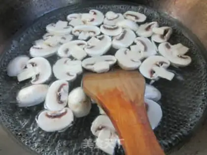 Make Chicken chest mushroom soup step 8
