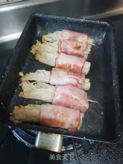 Make Bacon pins and mushrooms step 8