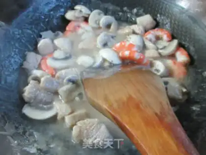 Make Chicken chest mushroom soup step 12