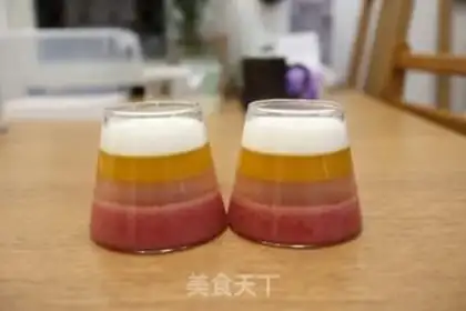 Make Strawberry mango tea and cream cups step 16