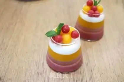 Make Strawberry mango tea and cream cups step 18