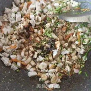 Make Porridge and garlic sauce step 16