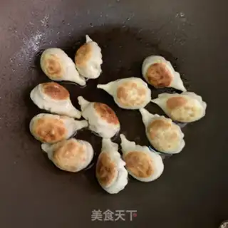 Make A deer, a mushroom, a fried dumpling step 10
