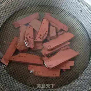 Make Garlic soy sauce step 1