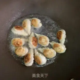 Make A deer, a mushroom, a fried dumpling step 11