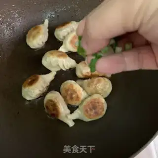 Make A deer, a mushroom, a fried dumpling step 12