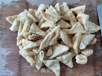 Make Soy sauce trim tofu step 1