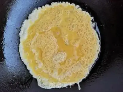 Make Shrimp fried eggs step 6
