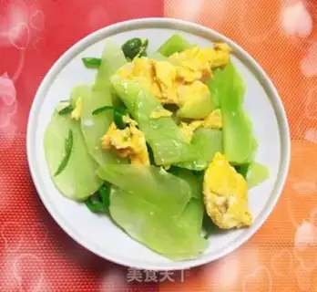 Make Pyramid fried eggs step 5