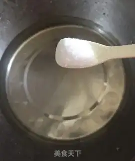 Make Salted peanuts step 1