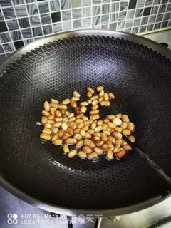 Make The cold hand tore the chicken step 5