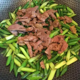 Make Cow and willow and garlic step 5