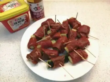 Make Fried beef rolls step 3