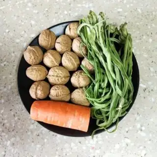 Make The walnuts step 0