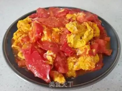 Make Tomato fried duck eggs step 5