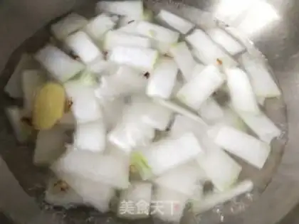 Make Flowers and melon soup step 3