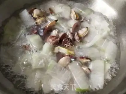Make Flowers and melon soup step 5