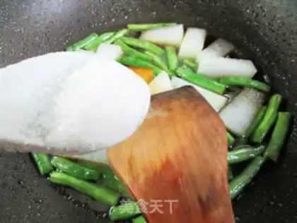 Make ♪ Four seasons of beans to fry ♪ step 6
