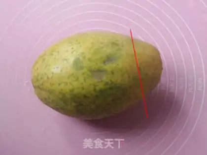 Make A white, powdered papaya step 1